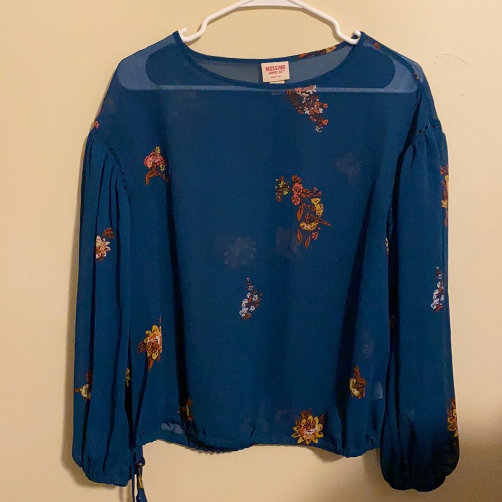 Turquoise top with flower print